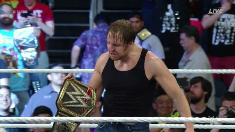 Dean Ambrose wins Money in the Bank and WWE World Heavyweight Championship ClXSyIKWgAAAzlX