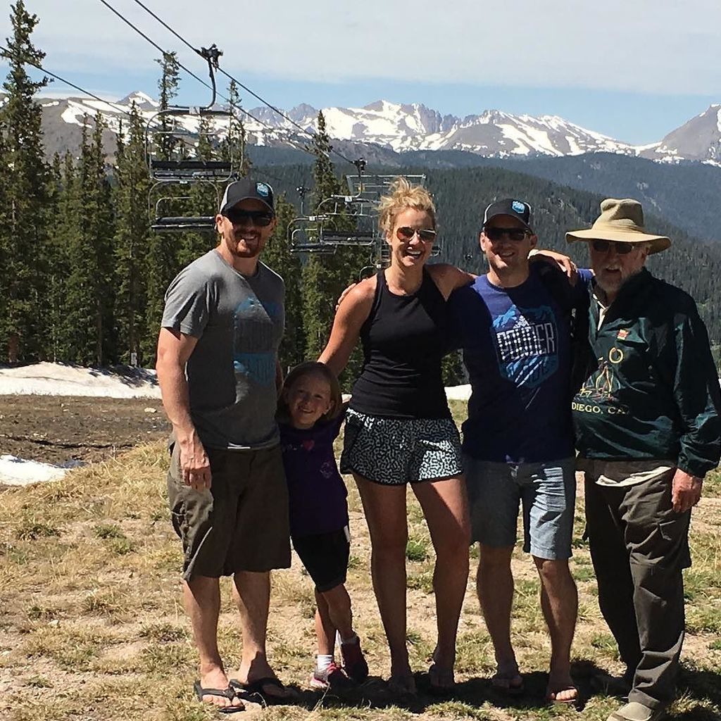 _PowderLove's tweet photo. Happy Father's Day! #fathersday #summertime #mountains #amazingweekend #powderlove https://t.co/9Q5Oxa5cn2 https://t.co/nhGTljDKIz