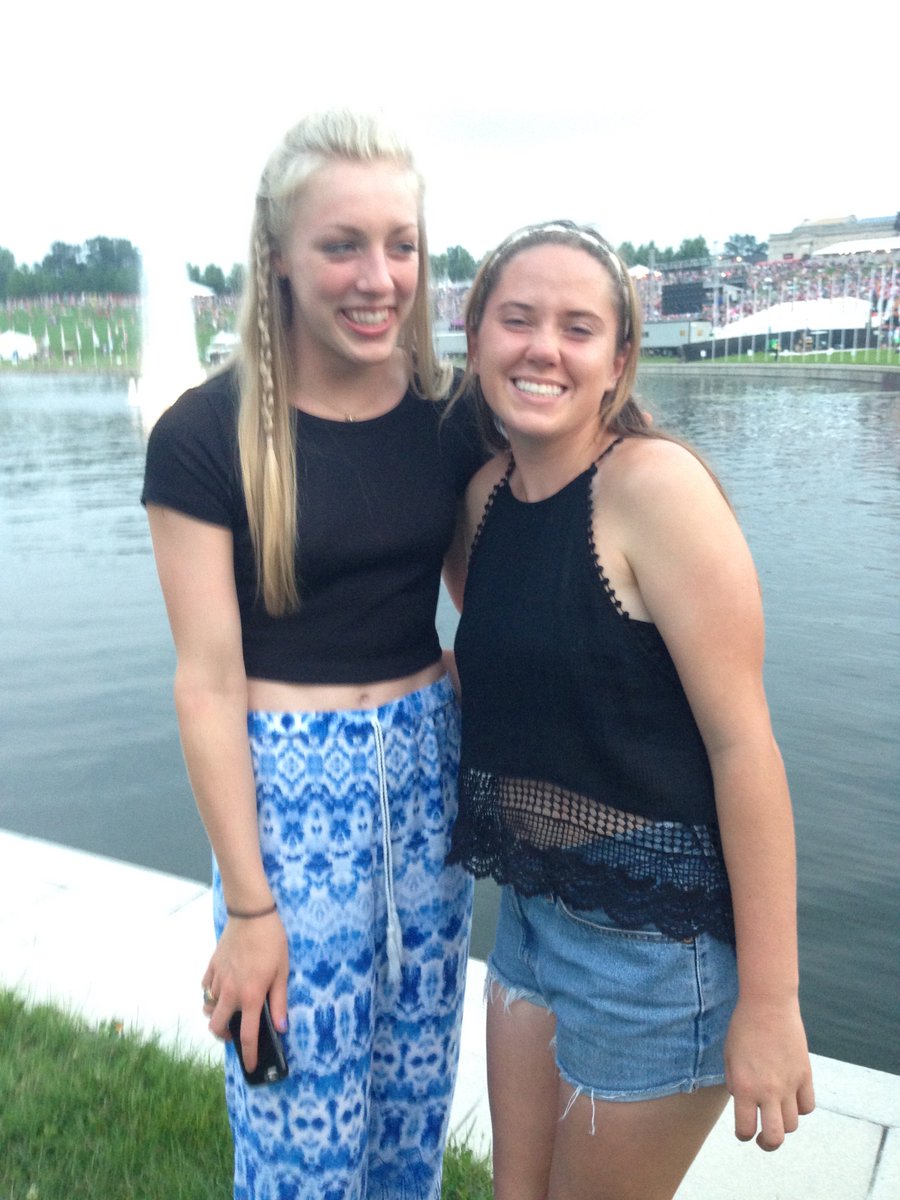 gracie_mannion's tweet photo. happy birthday to mom #1 @Erinsmith1024 love ya to pieces .. one day we will eventually go geocaching : ) https://t.co/ySte74cjmN