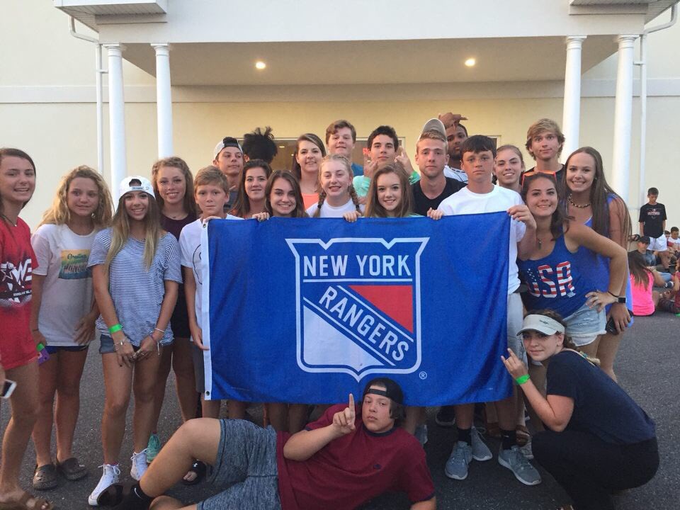 laughlinatyou's tweet photo. i love these guys more than anything, and this week was beyond amazing. can't wait until next year❤️❤️ #BeachWK2016 https://t.co/hPdCLqK9Q5