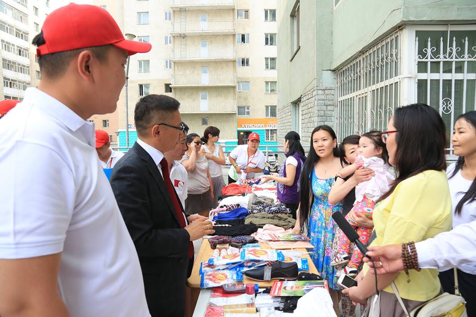 УИХ-ын сонгуулийн 72 дугаар тойрогт нэр дэвшигч Н.Учрал СХД-ийн 27-р хороо, Орчлон хорооллын иргэдтэй уулзлаа.