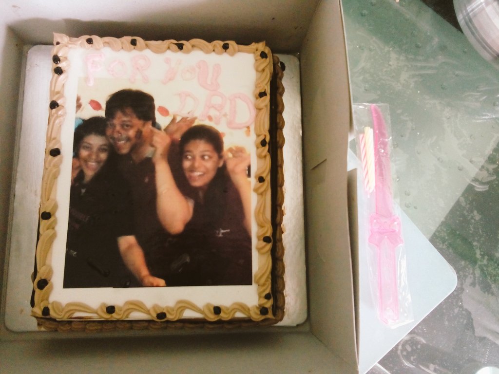 riyushah5's tweet photo. @Cake_Studio4U Thanks a ton team, i have received the cake 😍😍 loved it a lot, sending u more celebration pics soon 😊 https://t.co/o50jKayCSP