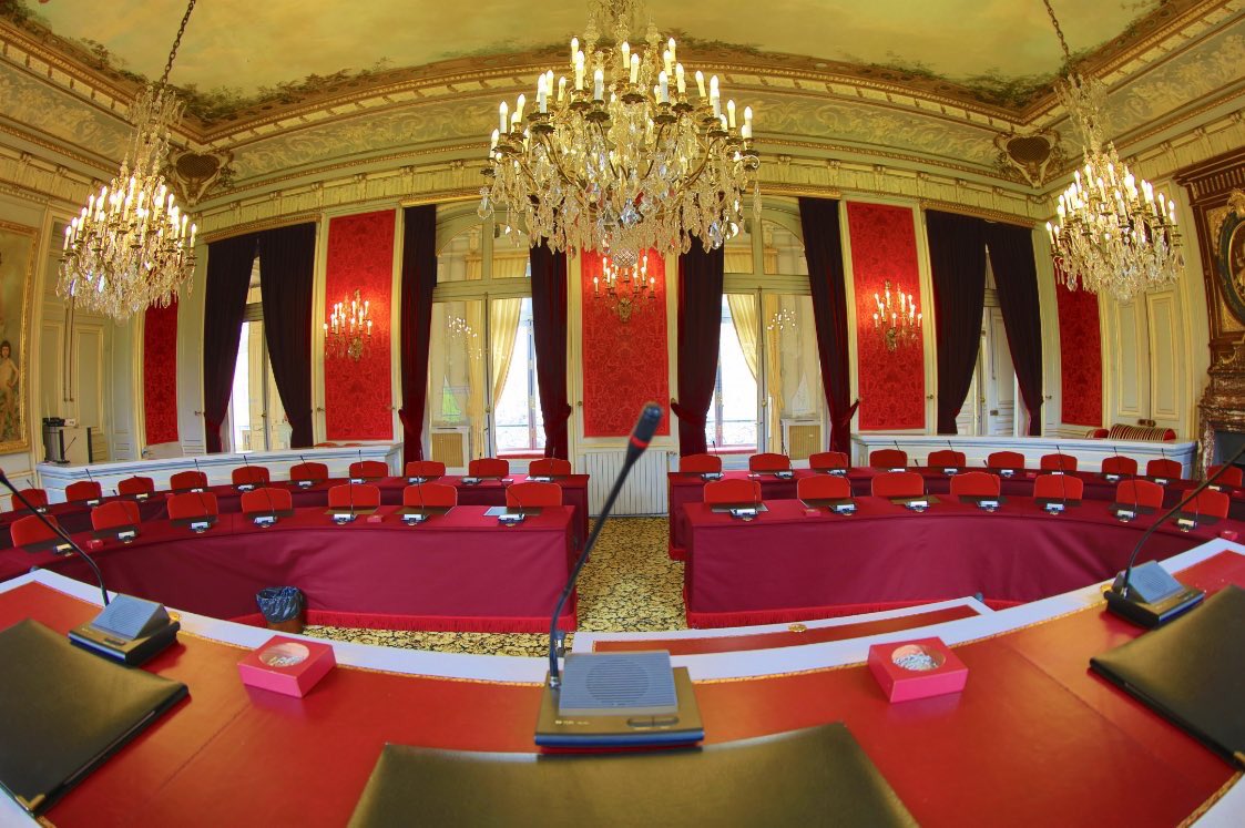Les_Yvelines's tweet photo. Pierre Bédier réunit les Conseillers départementaux en Séance aujourd’hui à 10h. Suivez-nous avec le #CD78Direct https://t.co/2RKNPQwqLz
