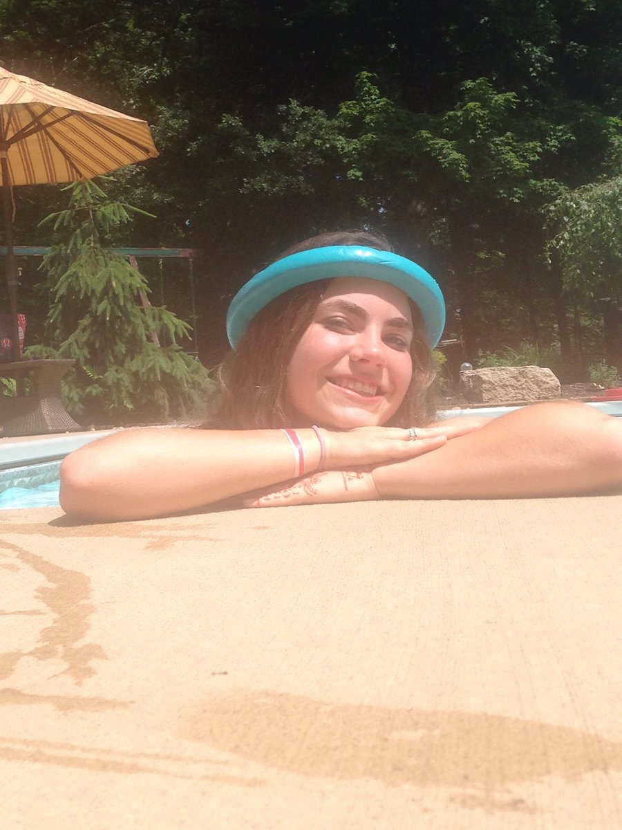Claire Rothstein tweet media