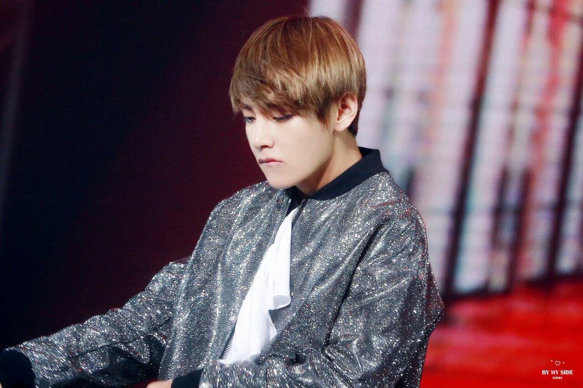 Btsleaks's tweet photo. Cr. BY MY SIDE~

#lovebts #BTS #V #bangtanboys https://t.co/Y99L0epoki