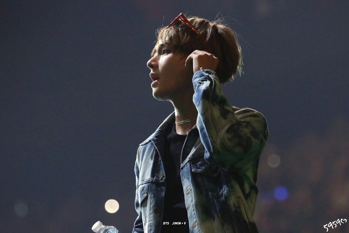 Btsleaks's tweet photo. Cr. 5959~

#lovebts #BTS #V #bangtanboys https://t.co/gSlDDjcvtB