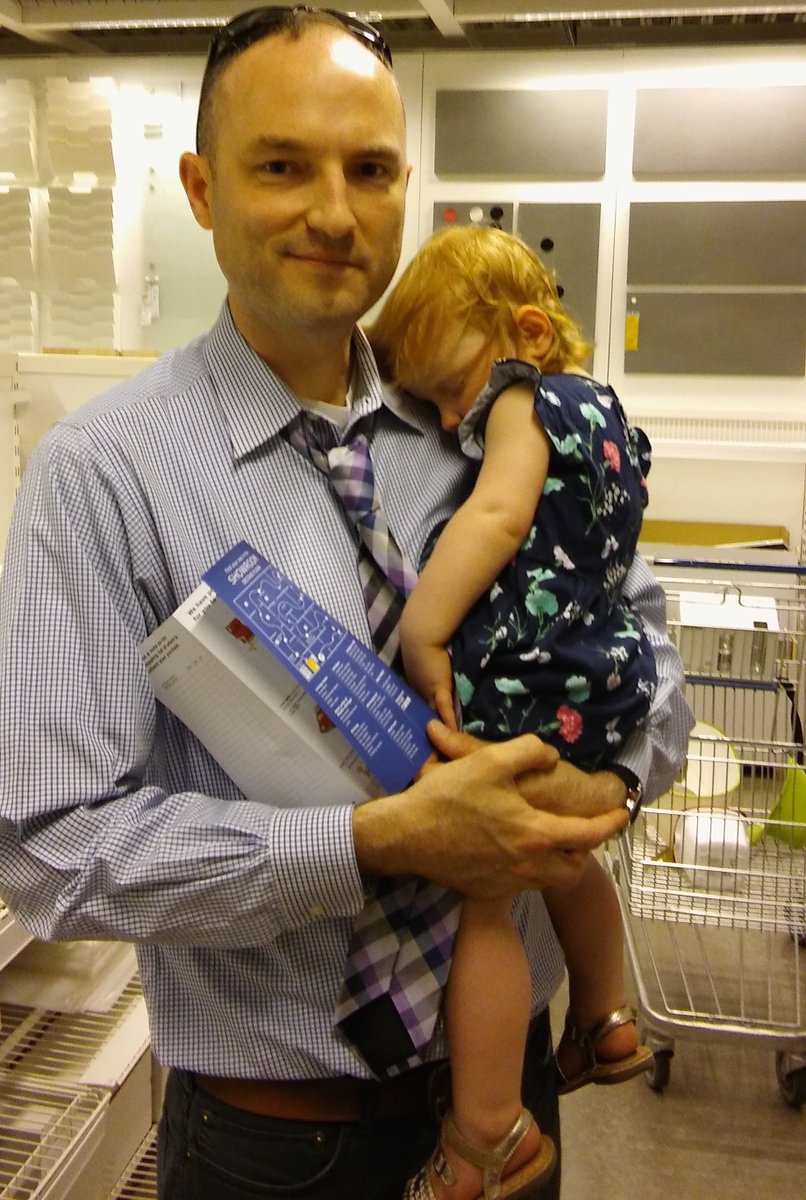 mrechenthin's tweet photo. Wore-out "Lil'Data" at Ikea today
#traderintraining #longsweden https://t.co/IzbjxZlnrB