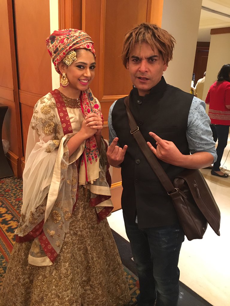 niti_taylor's tweet image. 