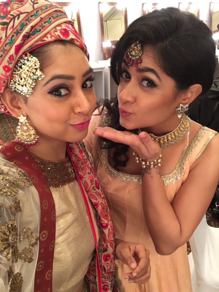 niti_taylor's tweet image. 