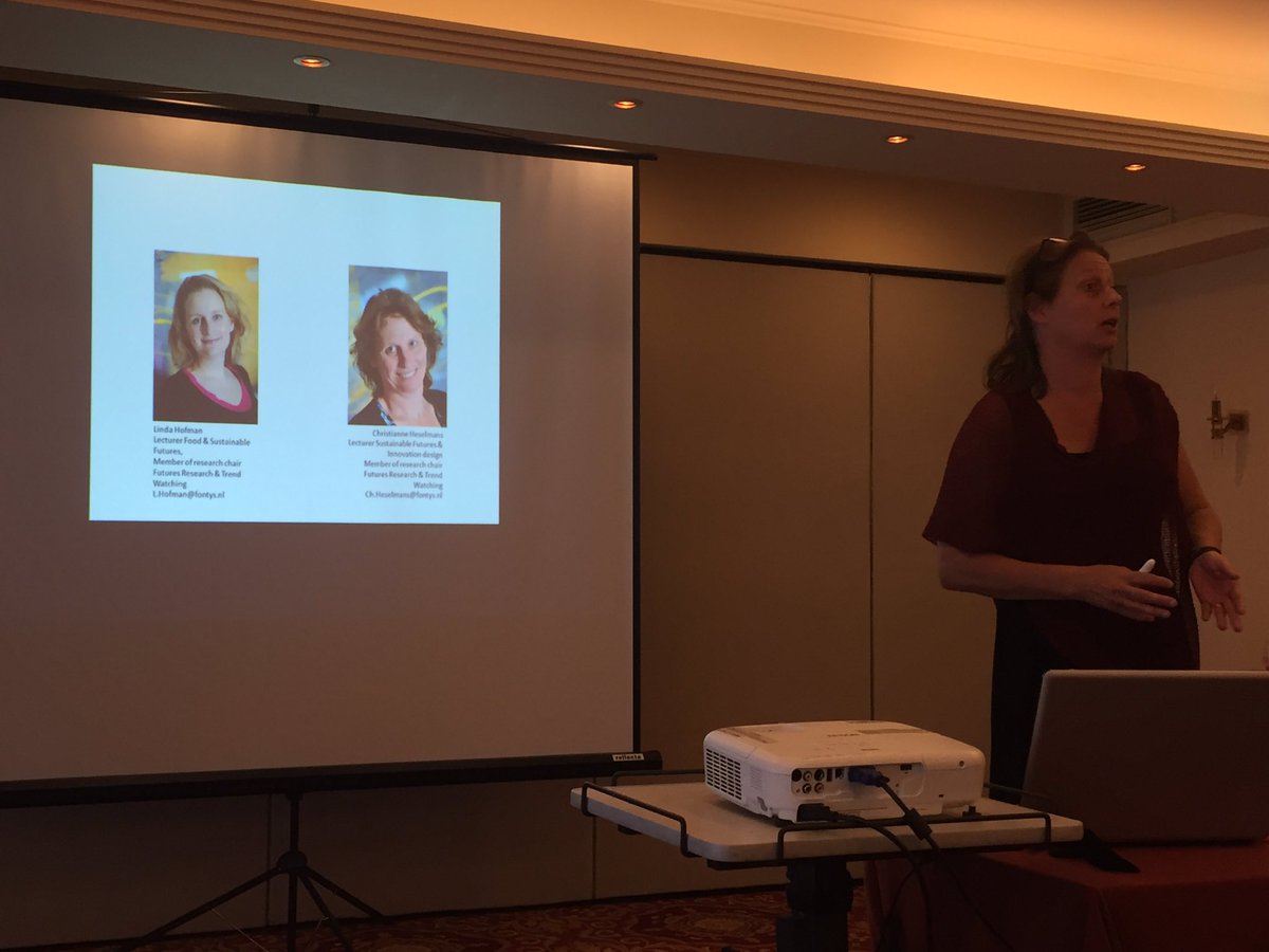 <a href="/LectoraatFRT/">LectoraatFR&T</a> sustainable futures goed ontvangen <a href="/FoodJuf/">Linda Hofman</a> en <a href="/idstretch/">Chris Heselmans</a> in Athene