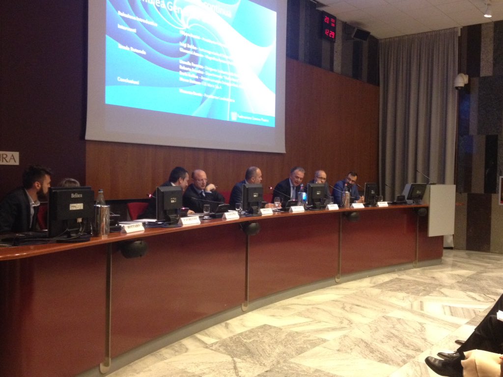 gommaplastica's tweet photo. #fgp2016 @giovanniazzone curare aggiornamento #formazione nelle università https://t.co/xw6pnj56a6