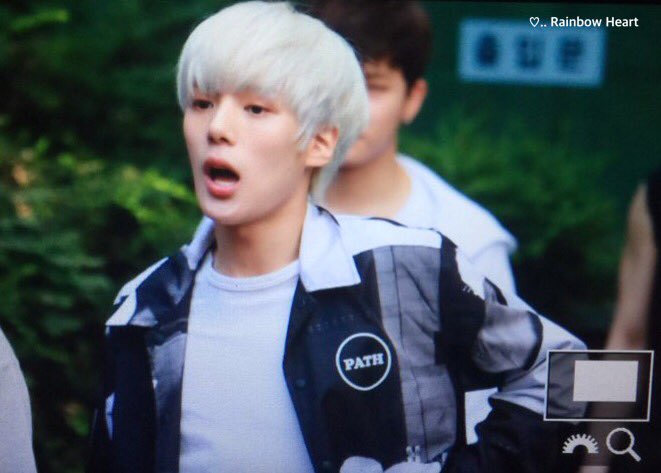 minhyuk_rainbow's tweet photo. 160620 밋앤그릿 
#민혁 #몬스타엑스 #MONSTA_X #MINHYUK #더클랜 #로스트 #ALL_IN #컴백 #걸어 @OfficialMonstaX https://t.co/WwVwUpT9On