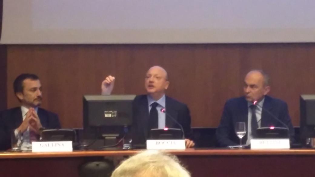 EliseoFiorin's tweet photo. #fgp2016 Milano @gommaplastica presidente #Boccia @Confindustria detassazione totale premi #produttività @uglchimici https://t.co/3vLA9KMXxP