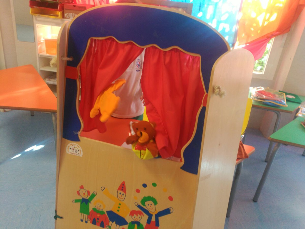 irlandesassoto's tweet photo. Nos ha encantado este workshop de Títeres #empapa2 de magia. Qué buen día hemos pasado hoy en Infantil!!! https://t.co/4vIc3rhSy6