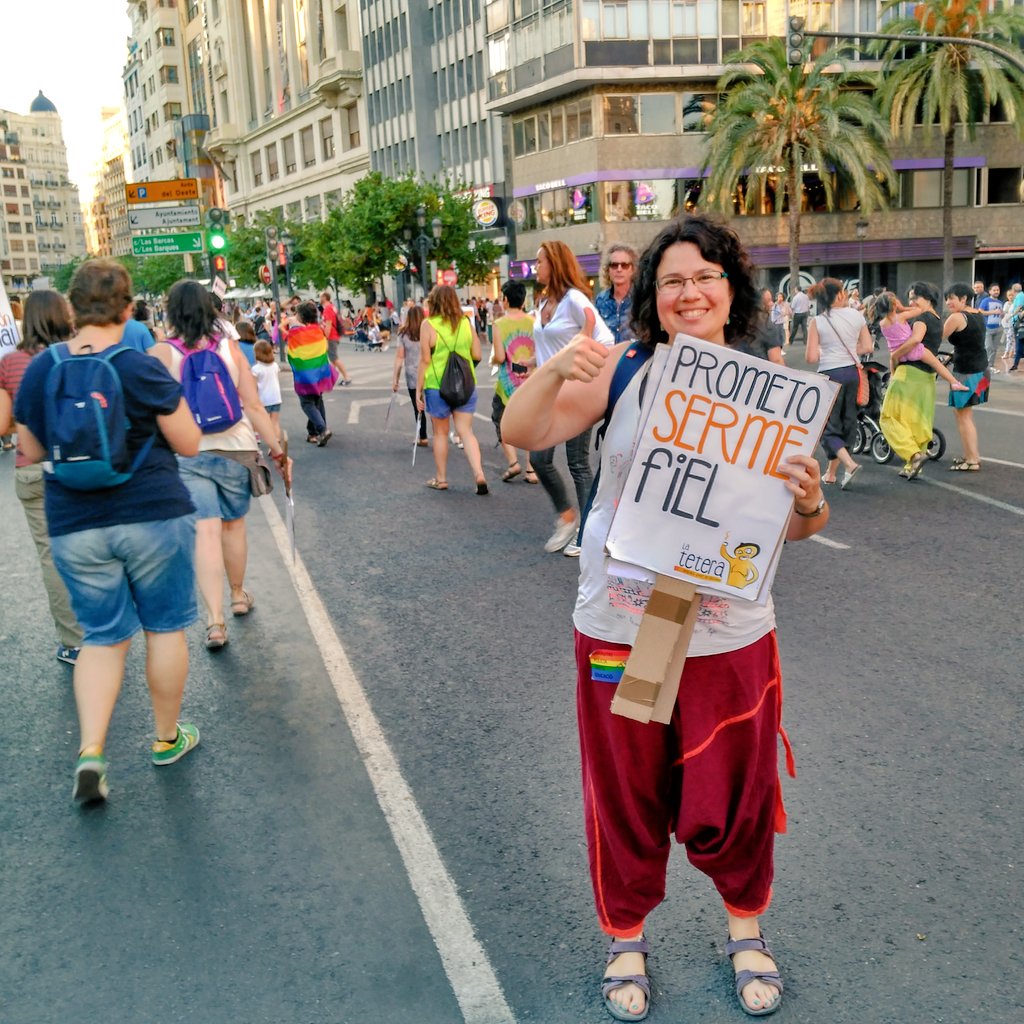 laufranch's tweet photo. L'orgull + multitudinari que recorde! Amb les companyes de @Revoltoses #LaTetera i Batukal #orgullVlC #orgullLGTBIQ https://t.co/bq8zbbUIuR