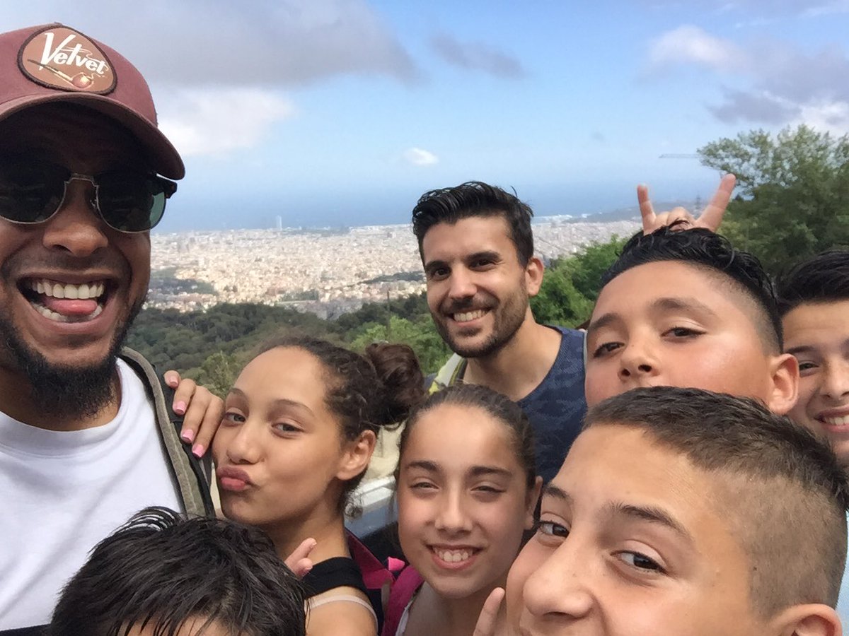 El divendres va anar d'excursió al <a href="/parctibidabo/">Parc d'atraccions Tibidabo</a> tot i que va ploure vam gaudir de valent.