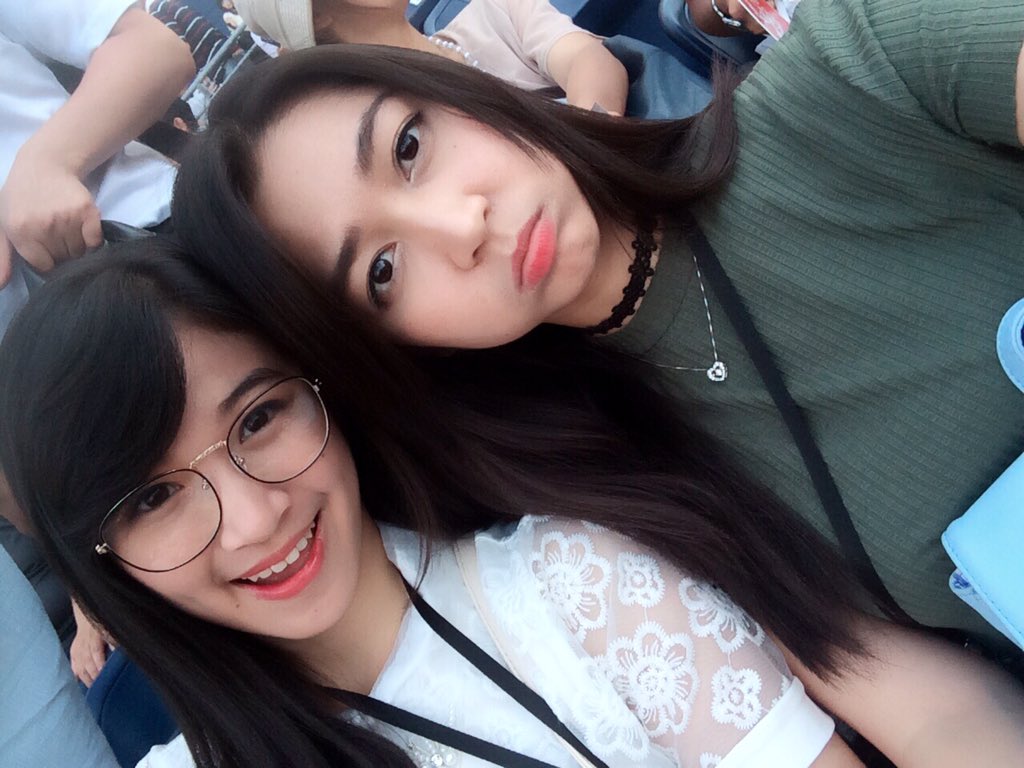jcvrnd19's tweet photo. Yeaaay~
Selamat berbuka #puasa 
Apa menu buka puasanya hari ini ? https://t.co/idNqLxNmTe