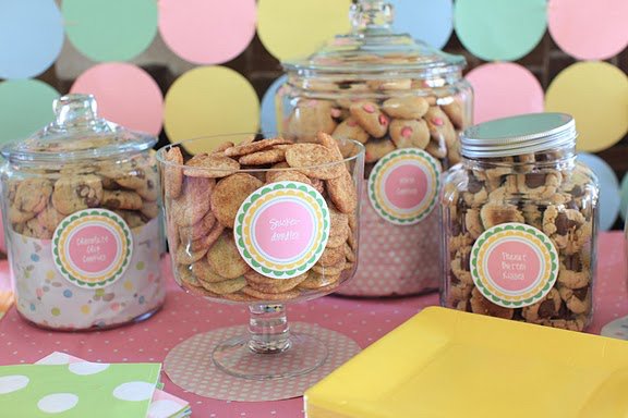 IsabellaWedding's tweet image. Pastel sweet cookie treats, ideal for your late night #wedding party guests