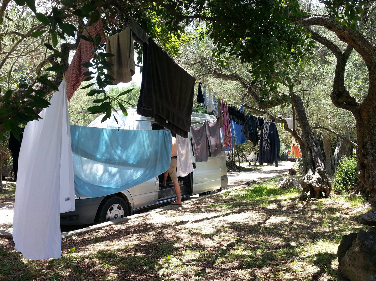 Living #ourvanlife dream doesn't get as away from having to do the laundry.
#roadtrip #vanlife #homeiswhereyouparkit