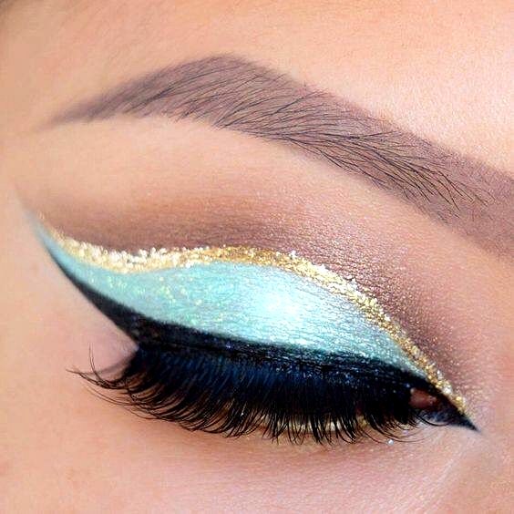 bebuzzd's tweet photo. For beauty is in the eye of the beholder @Beautyaccesssalon #bebuzzdloyalty #eyelashextensions #mydubai #mybebuzzd https://t.co/pZYHhirefJ
