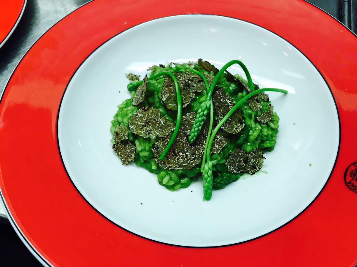 ChrisZachwieja's tweet image. New menu @Boisdale #Belgravia risotto of Wild asparagus @mash_wild @WyeValleyAsp @ATruffles with @mustapha_sultan