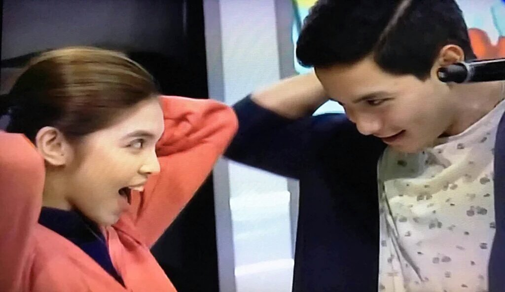 nhedzespiritu08's tweet photo. @aldenrichards02 kamusta nmn ung jacket mo ky @mainedcm ..!!??#couplesjacket #ALDUBTrueIdentity @MaichardKSI https://t.co/ZaOBWB6r57