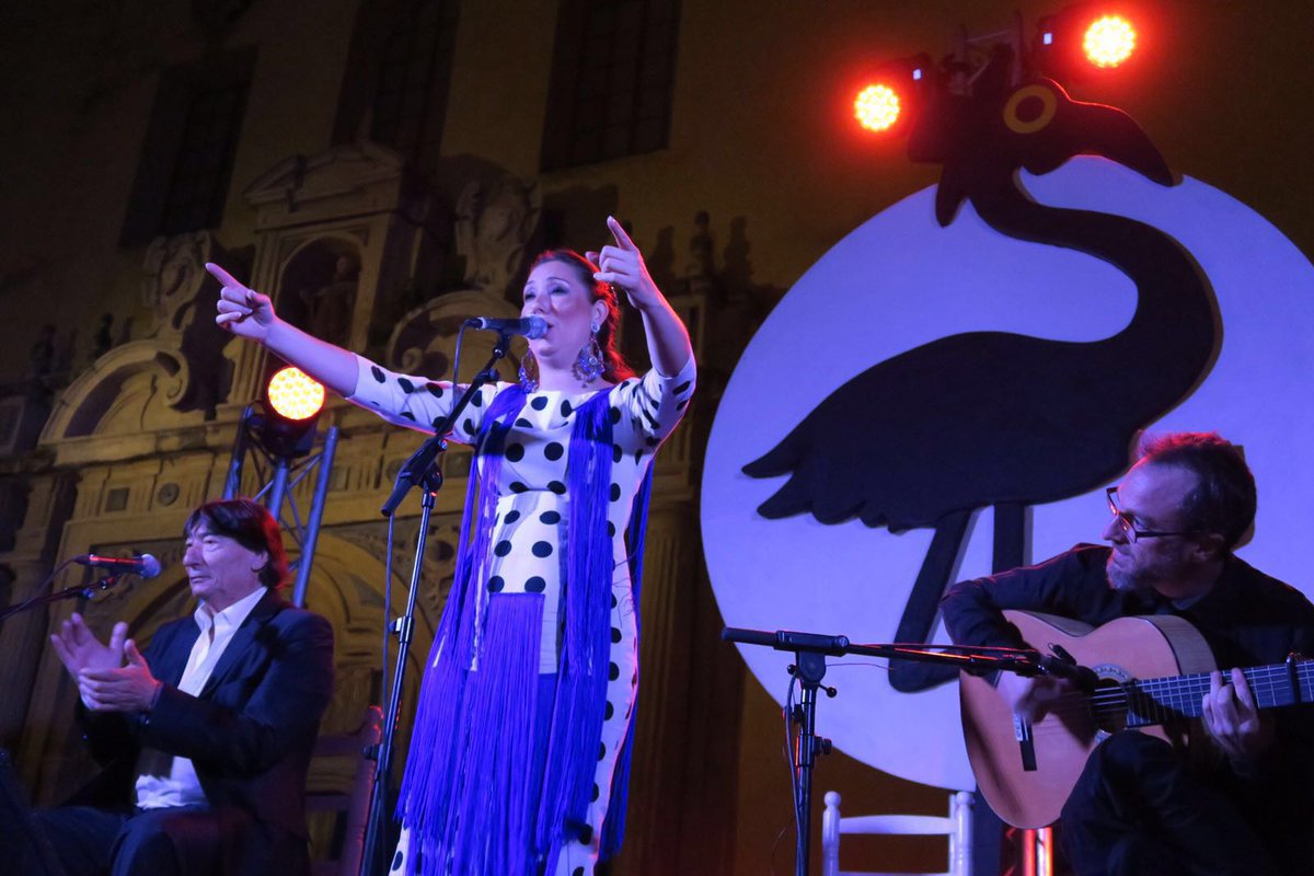 marina_heredia's tweet photo. Plaza de San Agustin, enclave maravilloso en la Noche Blanca de Cordoba con el Concierto de Marina Heredia"GARNATA" https://t.co/joWcSrUoYQ