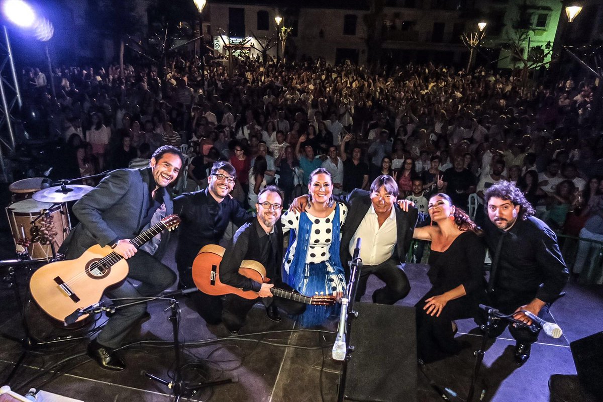 Plaza de San Agustin, enclave maravilloso en la Noche Blanca de Cordoba con el Concierto de Marina Heredia"GARNATA"