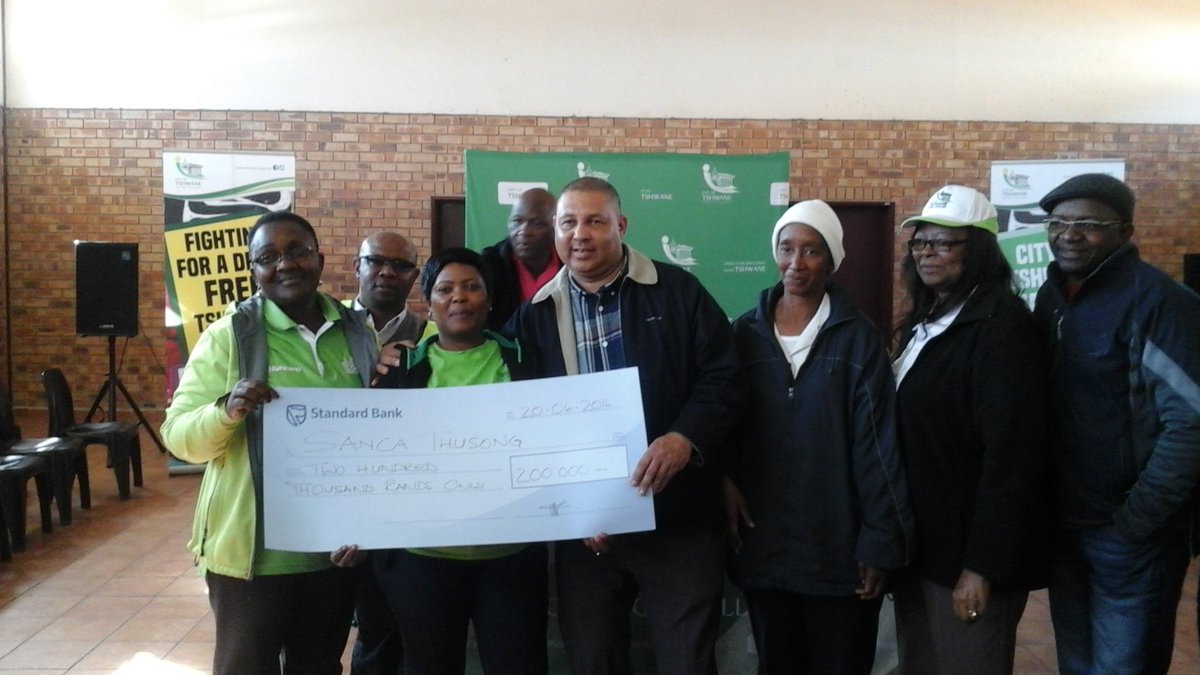 CityTshwane's tweet photo. #ChequeHandOver #CoTSaysNo2Drugs #TswaDaar https://t.co/YAhfDu75ya