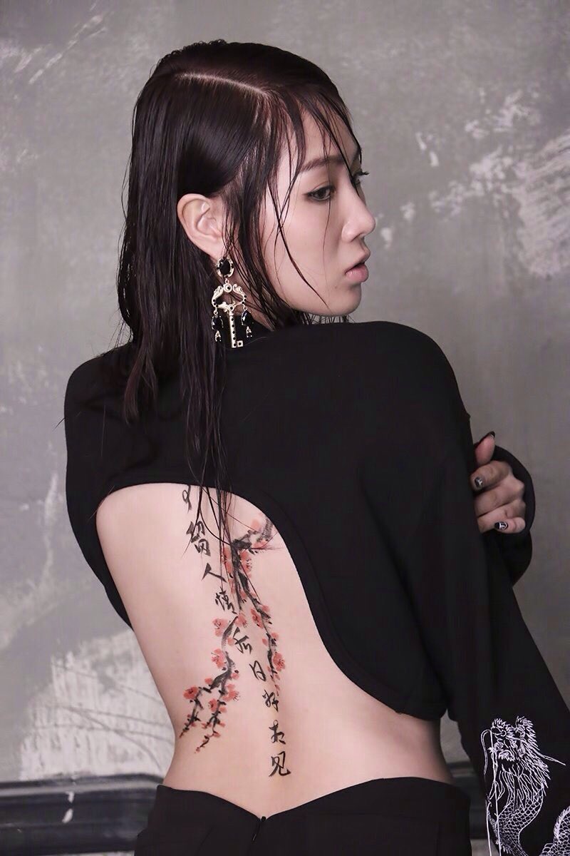 BearbearBT's tweet photo. Soyou's back !!! #SISTAR #ILikeThat #씨스타 #SISTARcomeback2016 https://t.co/qG7BJmZDvd