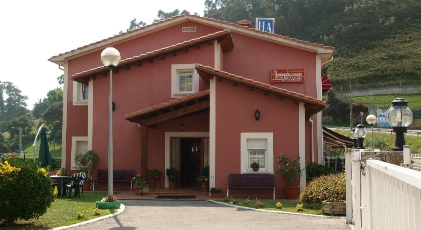 Cómodos y acogedores #ApartamentosLucas #Cantabria apartamentoslucas.com/cantabria/es/i…