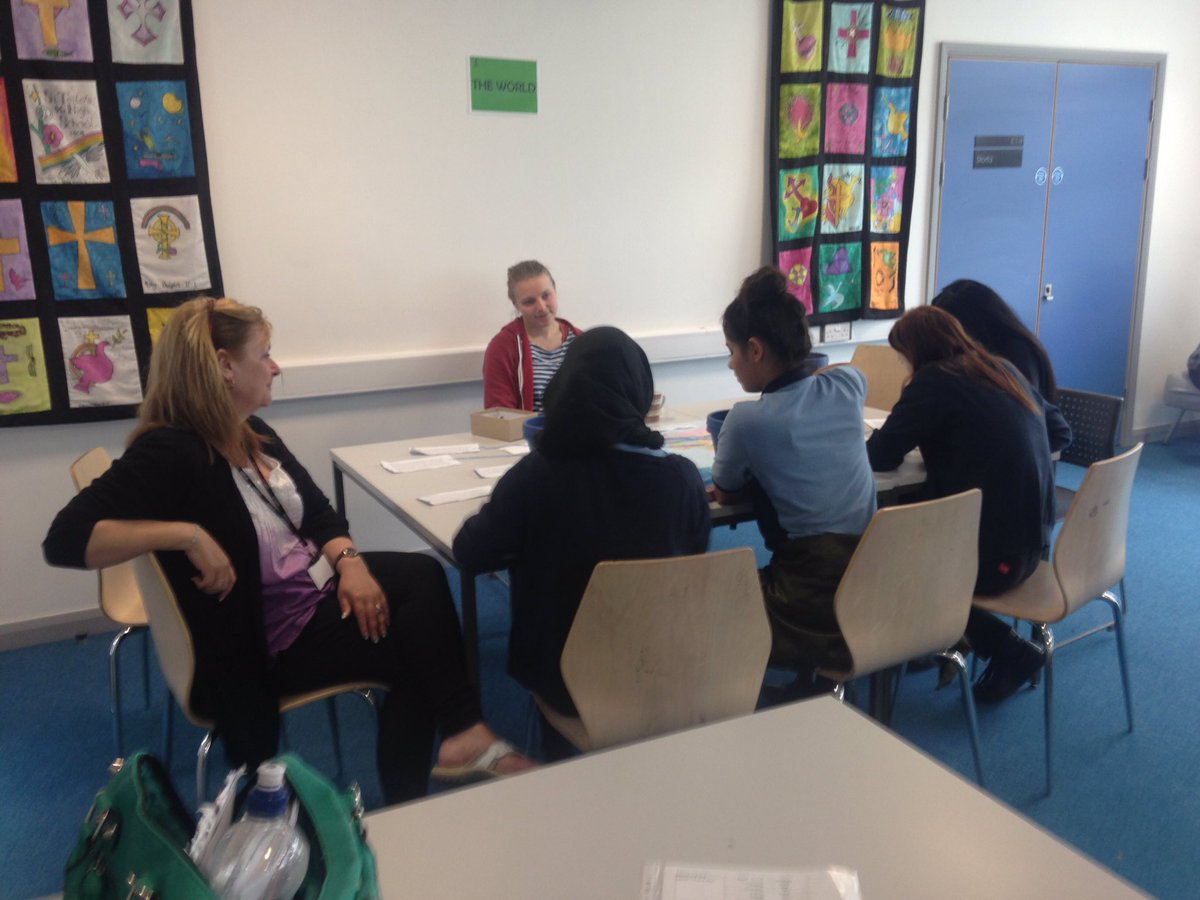 stteilos_LH's tweet photo. Year 9 enjoying the prayer workshops last week 🙏🏽😊 https://t.co/DwMavcX7Ic