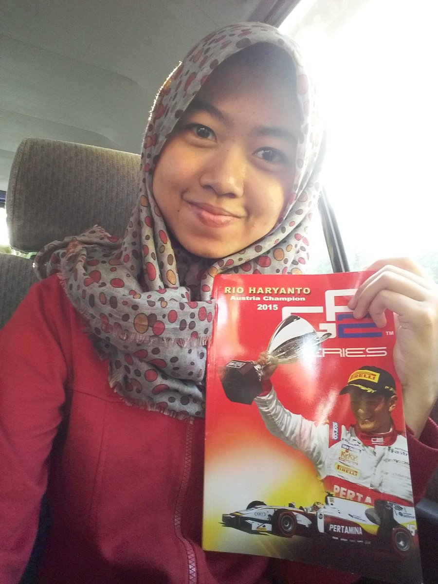 rdfdosy's tweet photo. Back to school with @RHaryantoracing @SahabatRio @ifos_official #F12016 #supportrio #full1musim https://t.co/NWxCYjeqqi