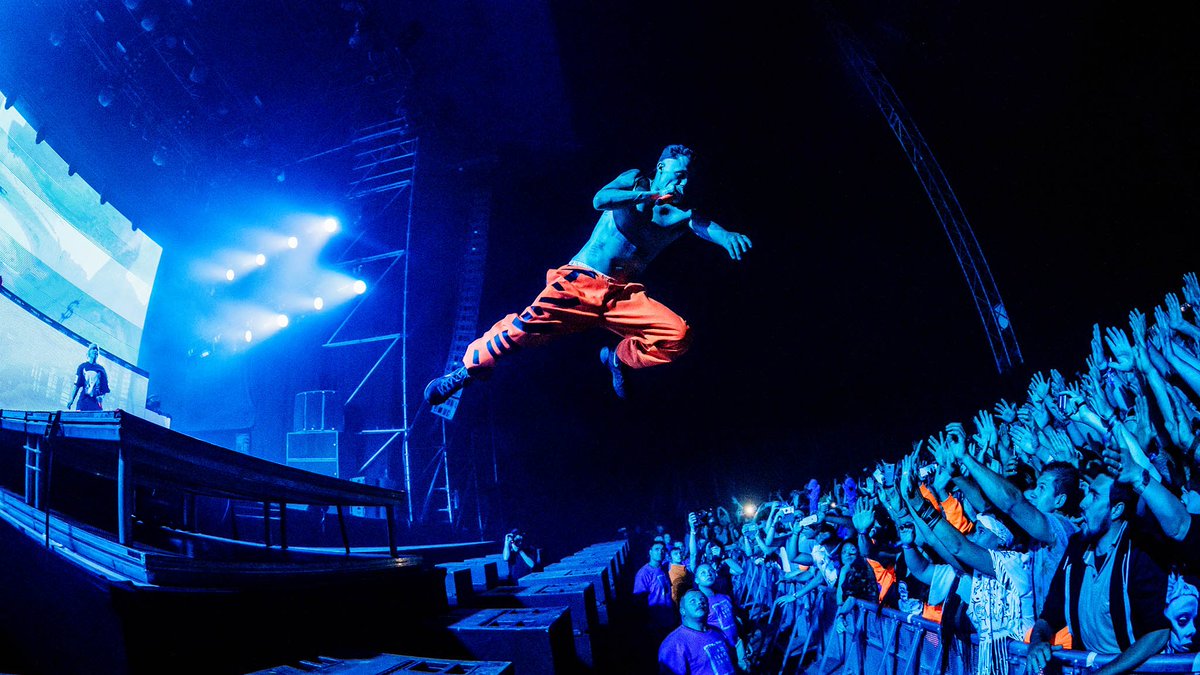 We hebben nog meer foto's van de zaterdag online gezet op Facebook! facebook.com/weareelectric.… 🔥