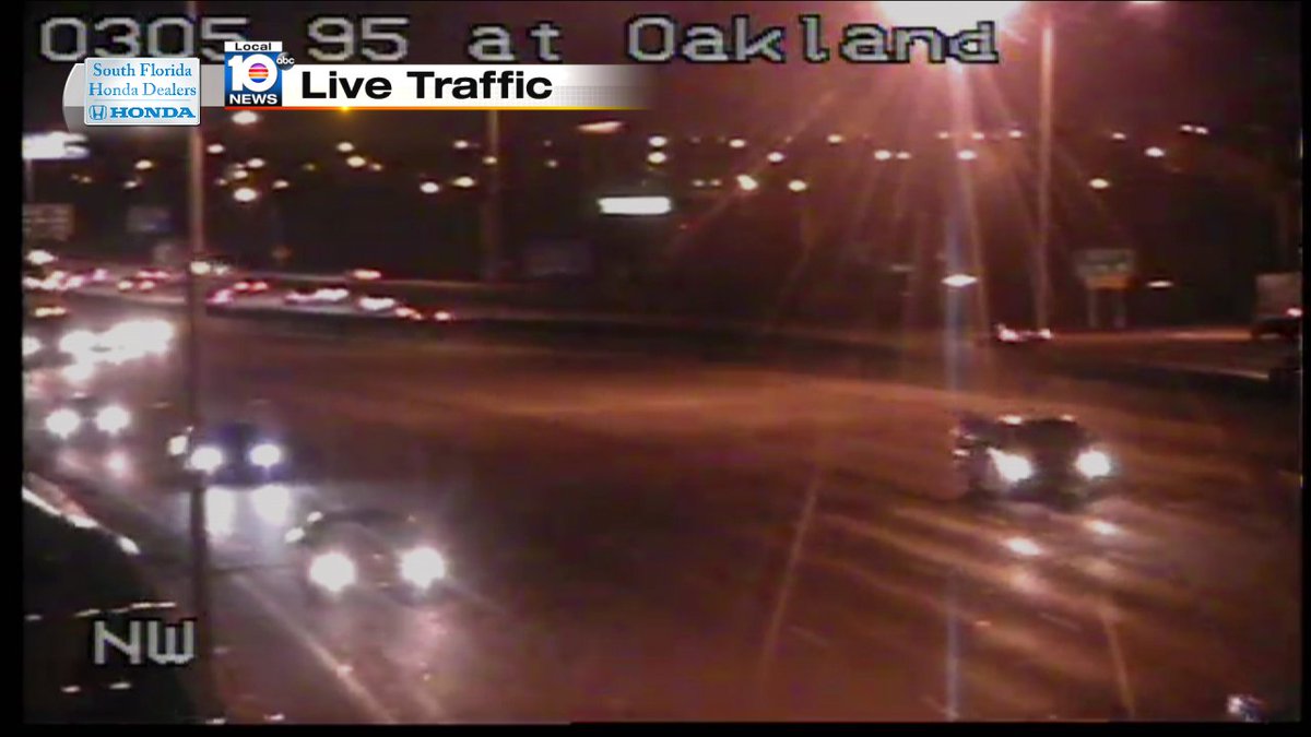Broken down car on I-95 NB and Oakland Park Blvd #TRAFFIC #MIAMI https://t.co/DXj5VVjXj1