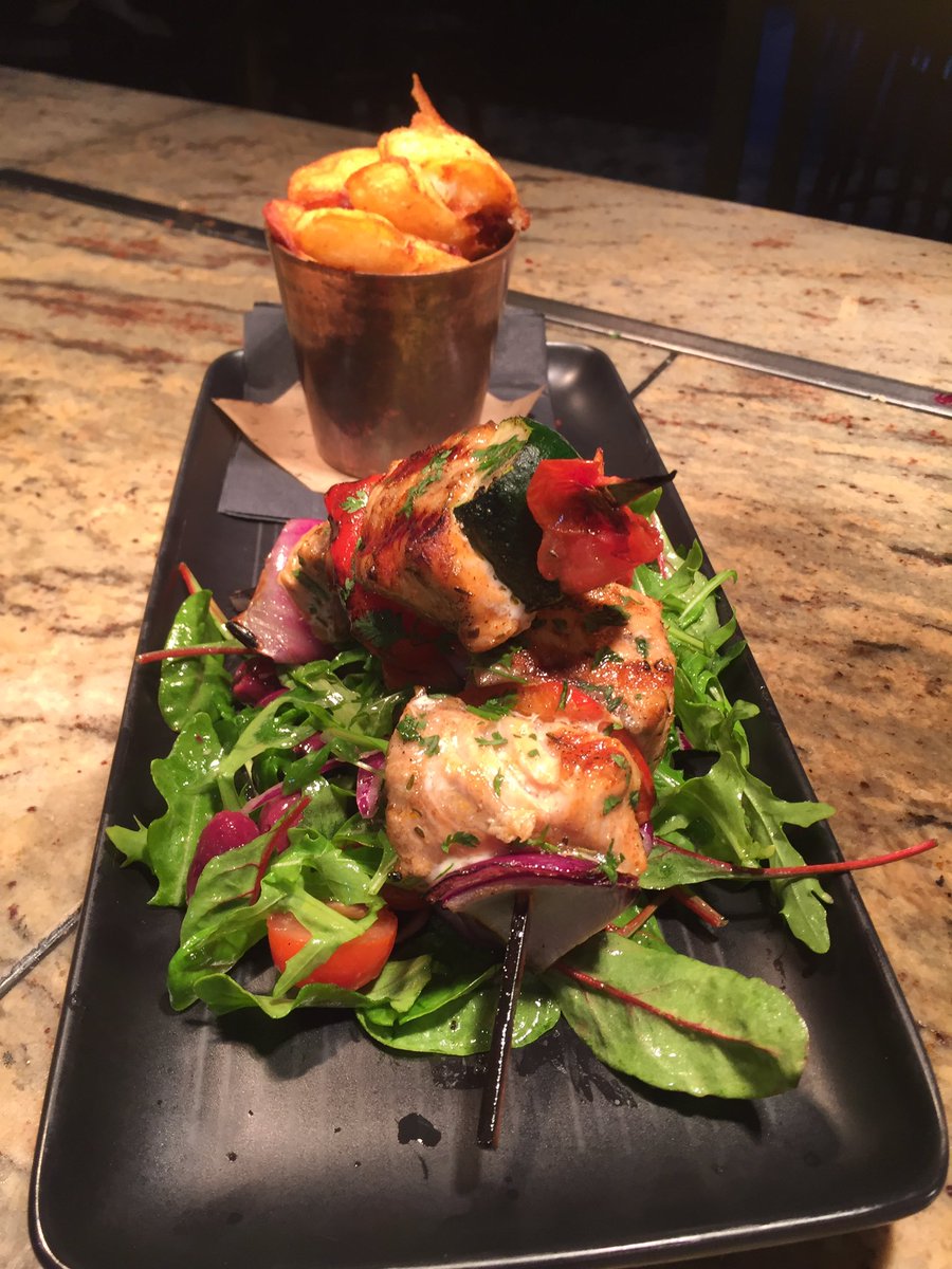matthew_ferando's tweet photo. Schpoons n forxs summery weekend special Cajun spiced salmon kebab n chips https://t.co/WU5ZsoNRKI