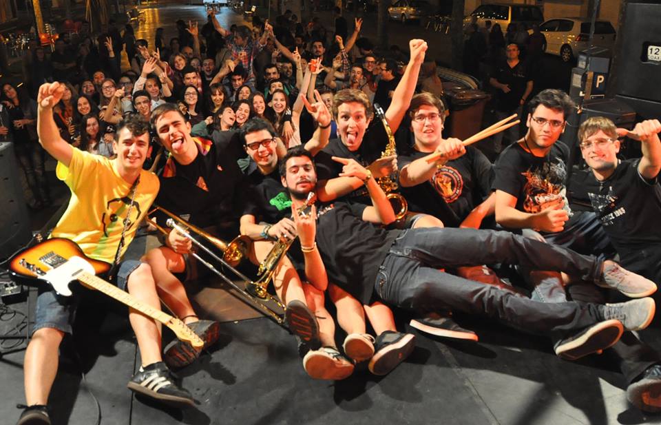 El barri de l'eixample va ser enorme! Va vibrar tot des de la primera fins la última cançó! Moltes gràcies a tots!