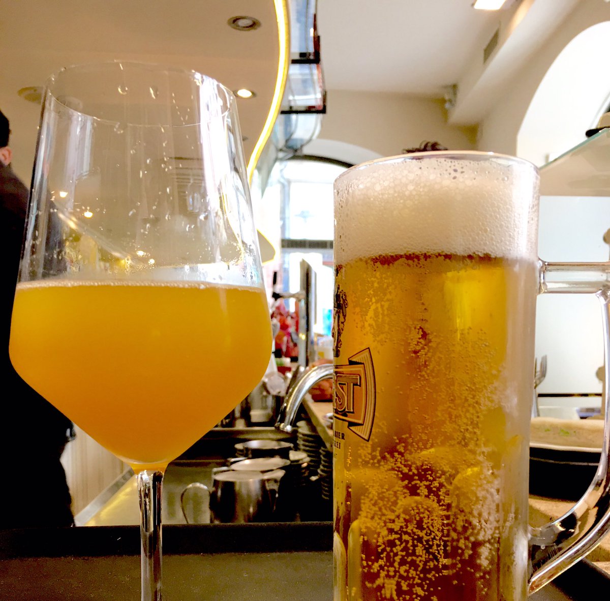 PultCaffe's tweet image. È proprio l'orario ideale per un #aperitivo #pult #cocktail #bar #lucca