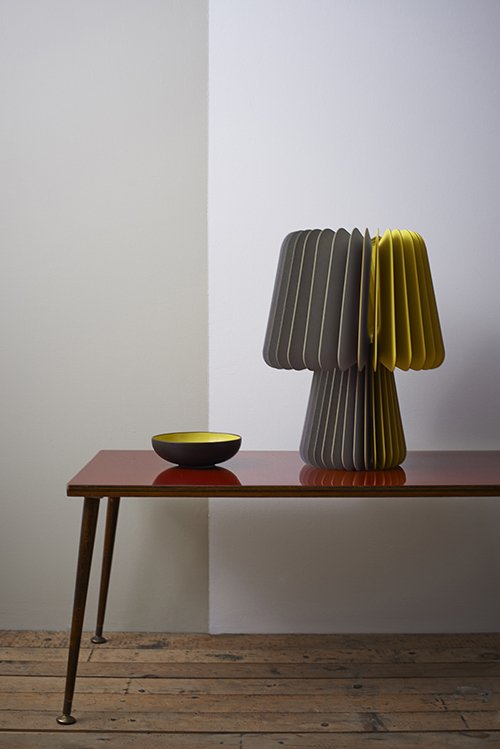 LaneByPost's tweet image. The grey + yellow trend is still going! Try our Beam #lamp in #SmokeGrey + #FactoryYellow ow.ly/a9GI301cTrT