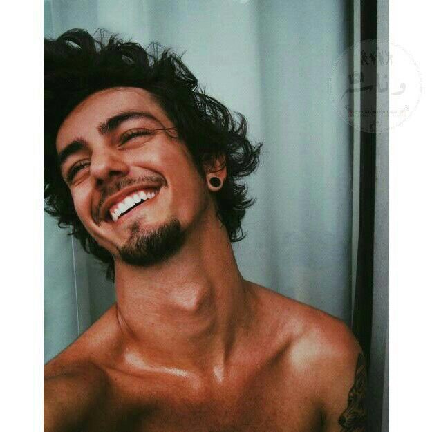 A__xiq's tweet photo. ٲإٱسسـمر🙊😻
وضـححـكتـةة تـاٲإٱخـذ ٲإٱلـرووح🙈💋 https://t.co/oGa46o5pGL