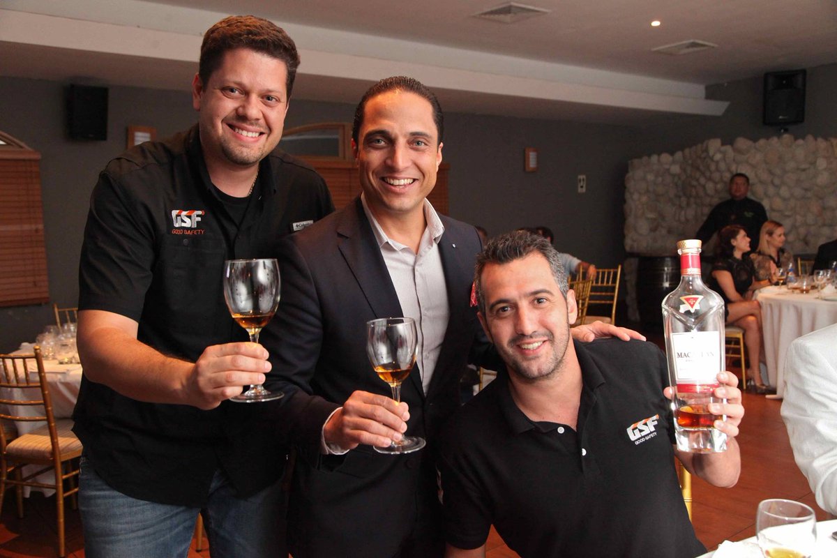 TheMacallanPty's tweet photo. Increíble velada Cata&amp;Cena en Los Años Locos, dirigida por Joe Cabassa Brand Ambassador The Macallan https://t.co/7cfVYjc1lZ