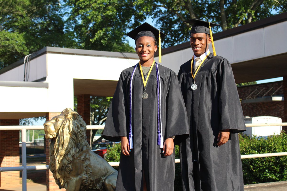 cisnc's tweet image. What&apos;s your #MondayMotivation? These @CISCleveland graduates are described as passionate, self-driven and motivated.