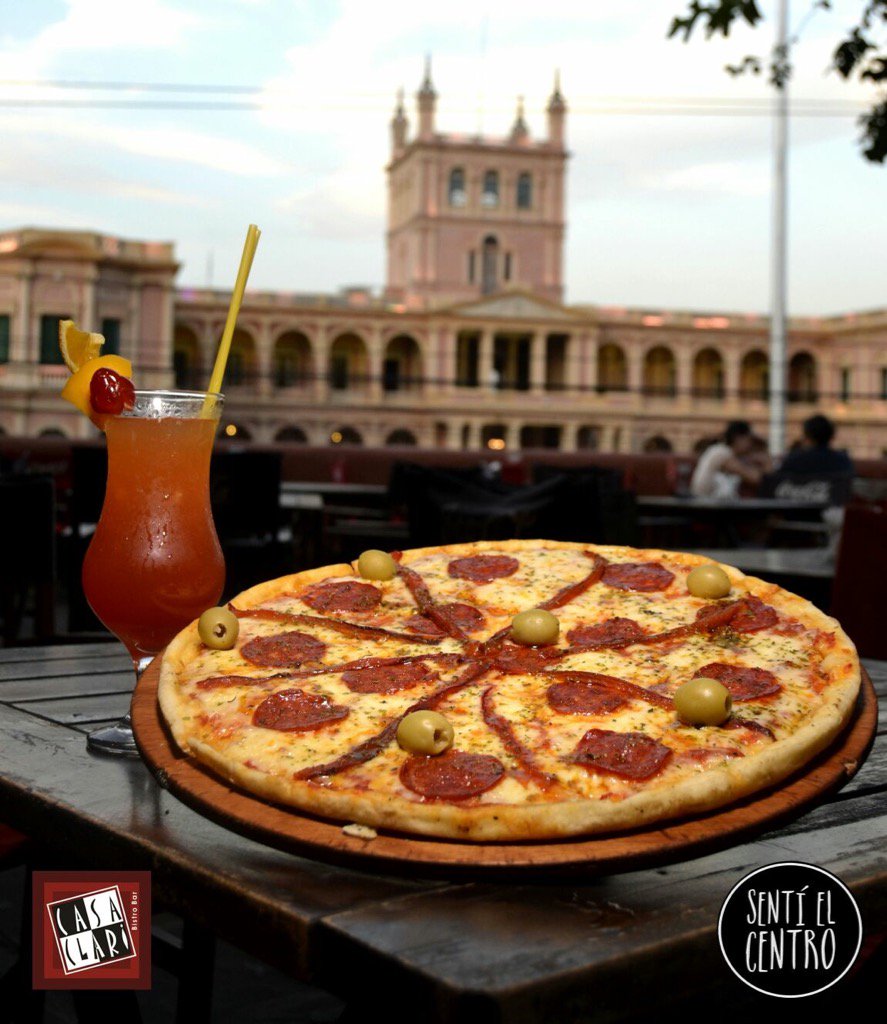 casaclari_py's tweet photo. ANTILUNEROOO 🍕🍕2 pizzas 2 🍕🍕 en la terracita, con Rt ya estas participando #Antilunero https://t.co/3FfAfoNdCP