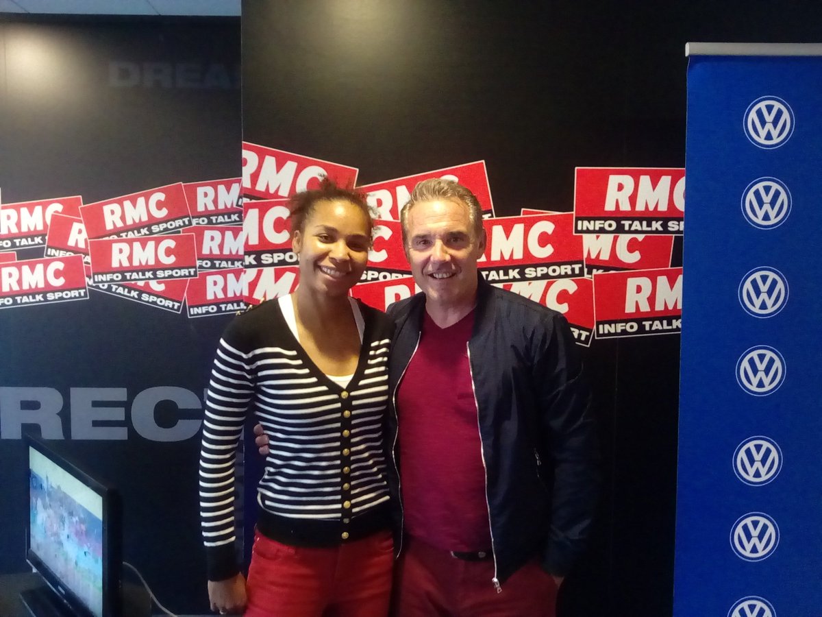 bruno_bellone's tweet photo. Très belle rencontre avec @GeorgesLaura il y a quelques jours à RMC ! #footféminin @SocialFoot_fr @coeursdefoot https://t.co/mc0vTuB01n