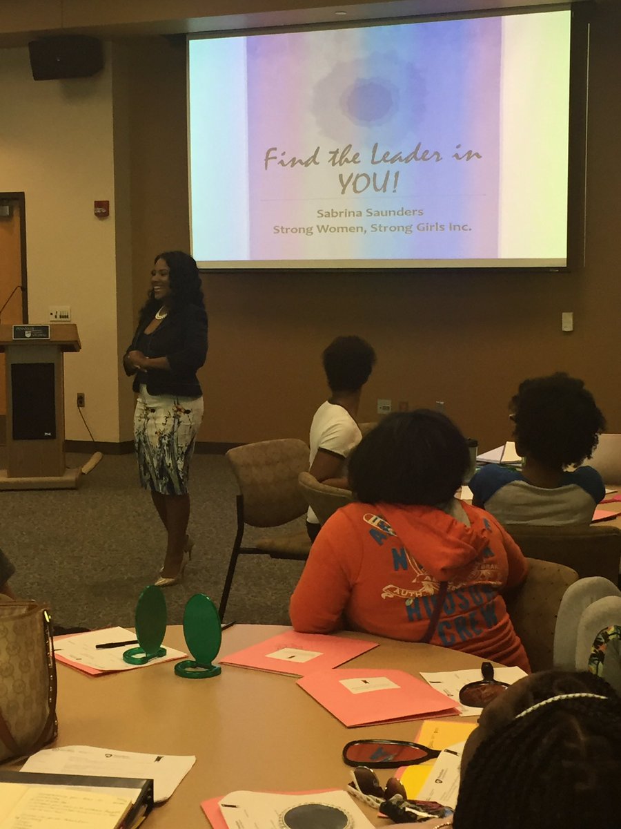 Nia_joi's tweet photo. Second session! #BFLDI #BlackMindsMatter https://t.co/1PJEO5D0fe