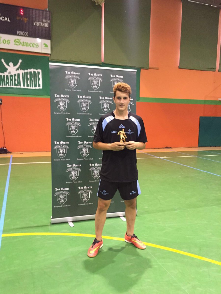 irlandesassoto's tweet photo. Subcampeones y MVP en las dos categorías Torneo #Moralejacup en @ColesLosSauces #empapa2 de deporte https://t.co/yoGFJUBQ5z