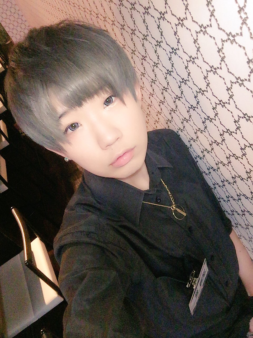 深海誉 ふかみ水族館 誉の髪型 はですね 切ってもらう時はゴセイレッド時代の千葉雄大さんをモデルさんとしていつからかやってもらってます W っ 3 後ろは結構刈り上げてもらって 前髪はパッツンです T Co Ta45rne0pl Twitter