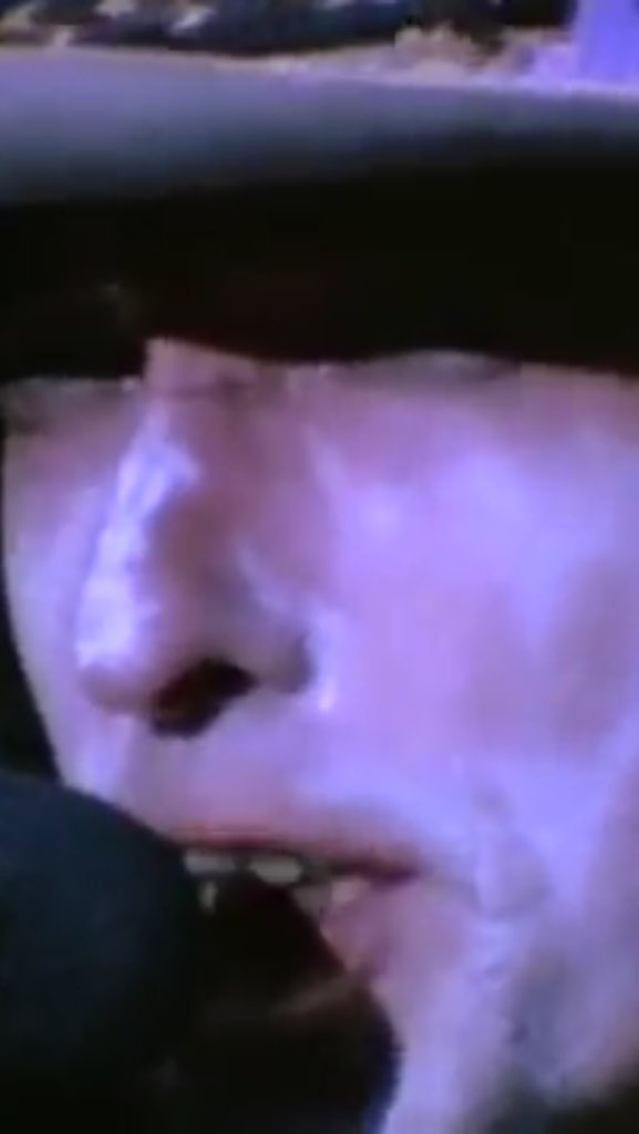 Dylanthomasguy's tweet image. Tangled up in Blue ~ 'Nuff said. #DylanDoc prescribes one listen per day to secure equilibrium ~DO NOT EXCEED DOSAGE