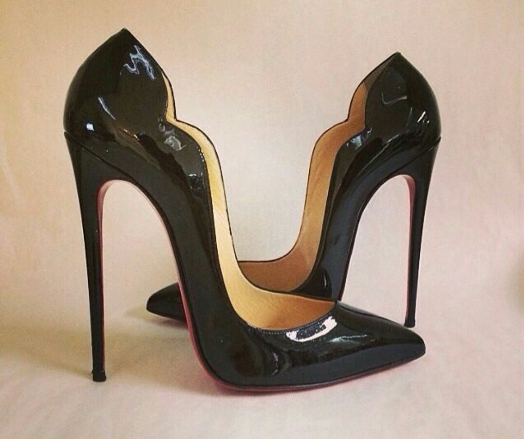 DPiercd's tweet image. I've been looking for these beautiful hot chicks 130mm louboutin heels for so long now have in july 19th 👠👠😍😍❤❤