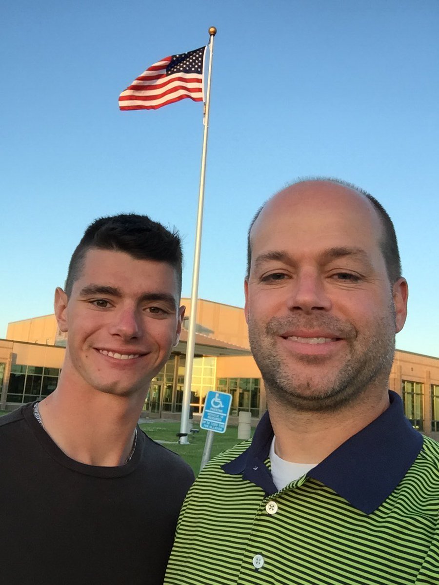 kulikev's tweet photo. Dropped Landon off at the National Guard for basic training. #ReallyGoingToMissHim #Proud #LoveHim https://t.co/WEn2B9uaac